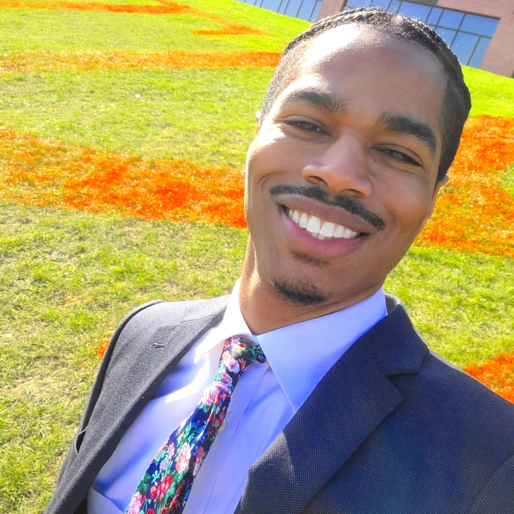 Meet your new favorite Posher, Larry